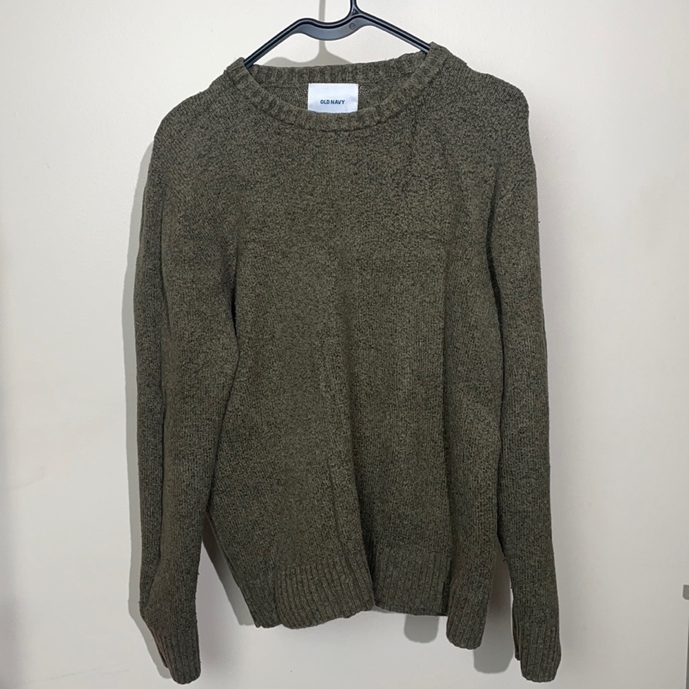Old navy sweat shirt